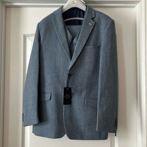 BRAND NEW 3PC BLUE SUIT FROM HOUSE OF CAVANI